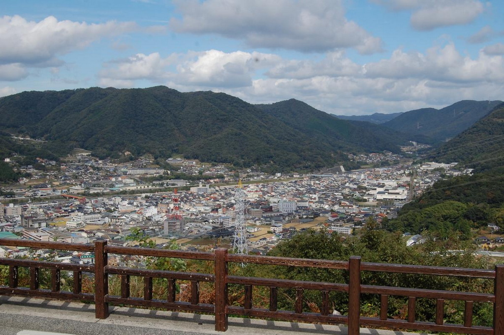 高粱市ループ橋展望公園