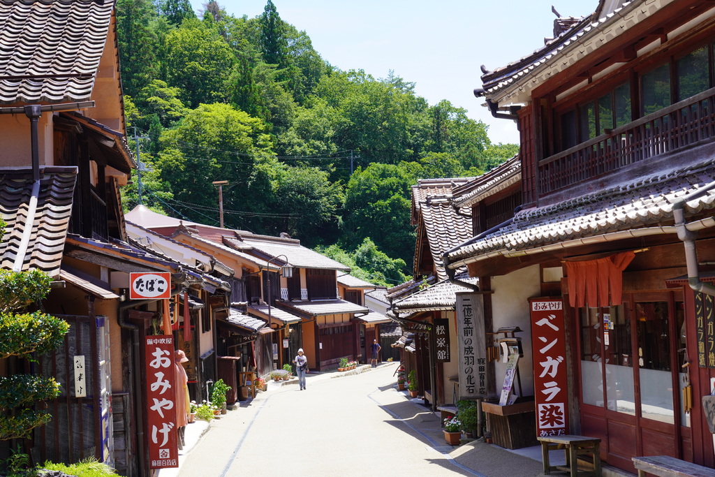 【山陽景點】【岡山景點】岡山秘境吹屋故鄉村｜紅銅色山村的百年風華，穿越時光的靜謐旅程